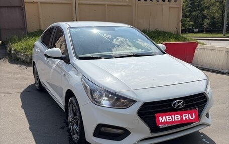 Hyundai Solaris II рестайлинг, 2017 год, 990 000 рублей, 2 фотография