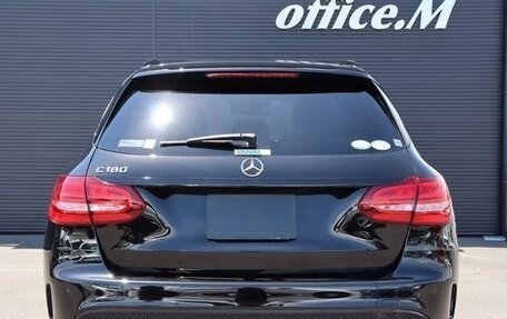 Mercedes-Benz C-Класс, 2017 год, 1 790 000 рублей, 4 фотография