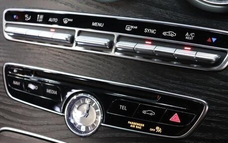 Mercedes-Benz C-Класс, 2017 год, 1 790 000 рублей, 10 фотография