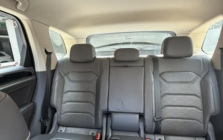 Volkswagen Touareg III, 2019 год, 4 927 000 рублей, 6 фотография