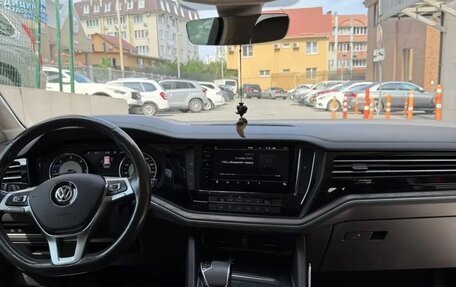 Volkswagen Touareg III, 2019 год, 4 927 000 рублей, 5 фотография