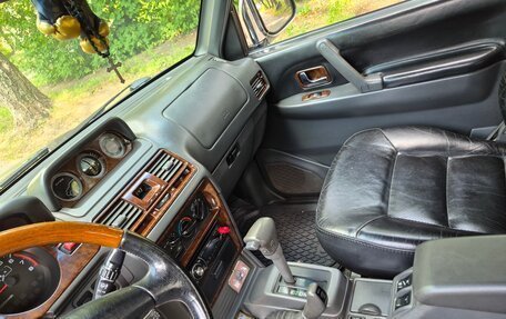 Mitsubishi Pajero III рестайлинг, 1998 год, 950 000 рублей, 15 фотография