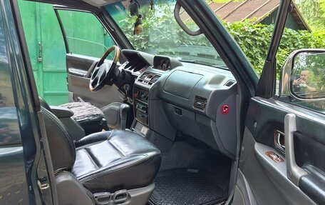 Mitsubishi Pajero III рестайлинг, 1998 год, 950 000 рублей, 18 фотография
