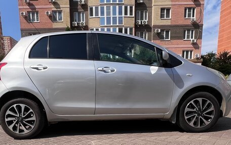 Toyota Yaris III рестайлинг, 2008 год, 625 000 рублей, 3 фотография