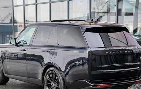 Land Rover Range Rover IV рестайлинг, 2022 год, 13 700 000 рублей, 4 фотография