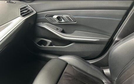 BMW 3 серия, 2023 год, 3 975 000 рублей, 14 фотография
