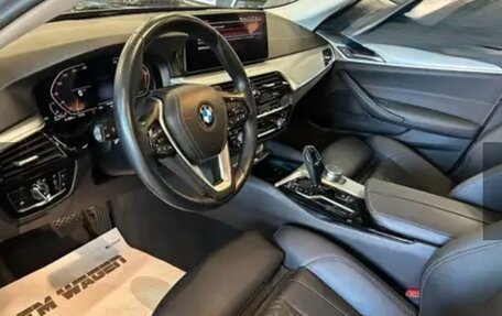 BMW 5 серия, 2023 год, 3 300 000 рублей, 8 фотография