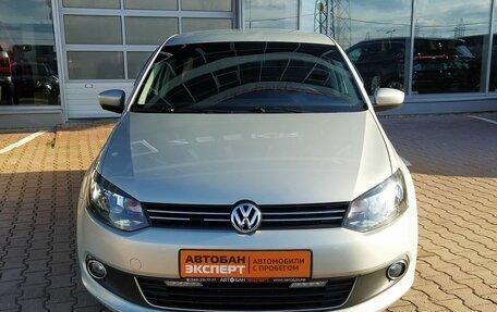 Volkswagen Polo VI (EU Market), 2012 год, 739 000 рублей, 2 фотография