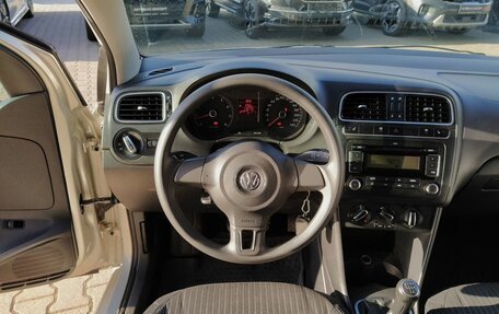 Volkswagen Polo VI (EU Market), 2012 год, 739 000 рублей, 22 фотография