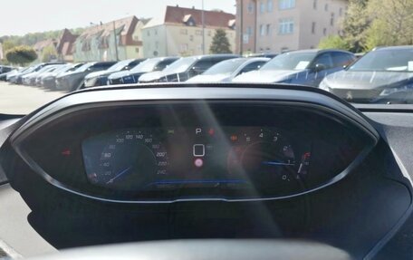Peugeot 3008 II, 2023 год, 2 100 000 рублей, 8 фотография