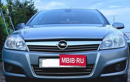 Opel Astra H, 2011 год, 590 000 рублей, 1 фотография