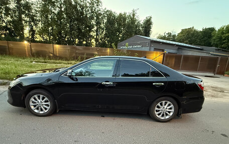 Toyota Camry, 2017 год, 1 800 000 рублей, 2 фотография
