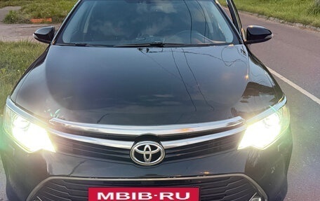 Toyota Camry, 2017 год, 1 800 000 рублей, 12 фотография