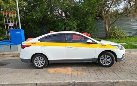 Hyundai Solaris II рестайлинг, 2019 год, 730 000 рублей, 4 фотография