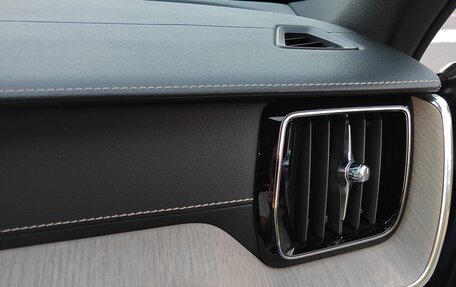 Volvo XC60 II, 2019 год, 3 950 000 рублей, 34 фотография