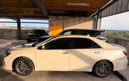 Toyota Camry, 2017 год, 1 450 000 рублей, 3 фотография