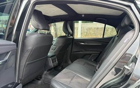 Toyota Camry, 2025 год, 3 760 000 рублей, 8 фотография