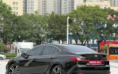 Toyota Camry, 2025 год, 3 760 000 рублей, 2 фотография