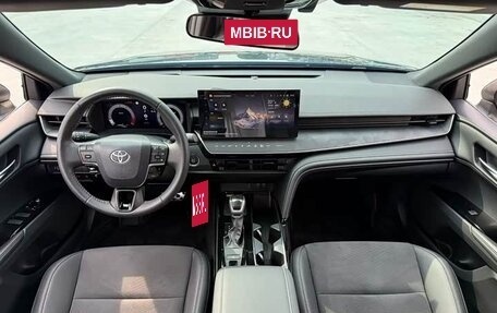 Toyota Camry, 2025 год, 3 760 000 рублей, 7 фотография