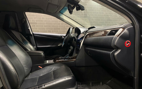 Toyota Camry, 2016 год, 2 080 000 рублей, 8 фотография