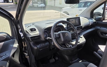Citroen Berlingo III, 2023 год, 2 268 000 рублей, 9 фотография