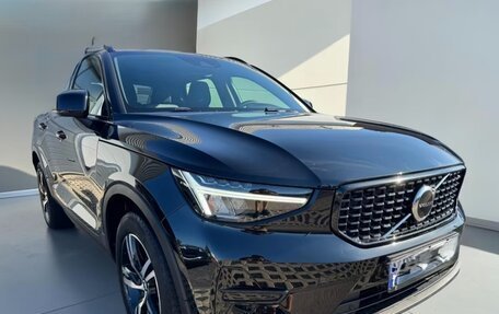 Volvo XC40 I, 2023 год, 2 999 000 рублей, 3 фотография