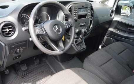 Mercedes-Benz Vito, 2020 год, 2 700 000 рублей, 11 фотография