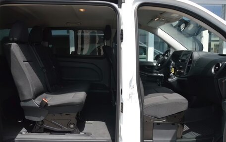 Mercedes-Benz Vito, 2020 год, 2 700 000 рублей, 22 фотография