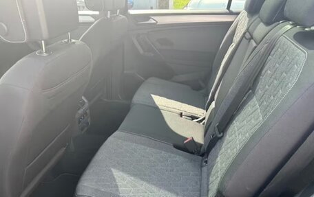Volkswagen Tiguan II, 2023 год, 3 261 000 рублей, 9 фотография