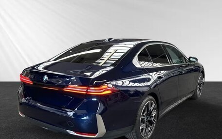 BMW 5 серия, 2025 год, 6 450 000 рублей, 5 фотография