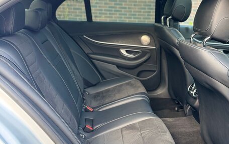 Mercedes-Benz E-Класс, 2016 год, 3 090 000 рублей, 18 фотография