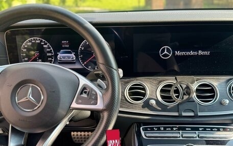 Mercedes-Benz E-Класс, 2016 год, 3 090 000 рублей, 15 фотография