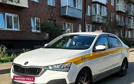 Skoda Rapid II, 2021 год, 1 300 000 рублей, 3 фотография