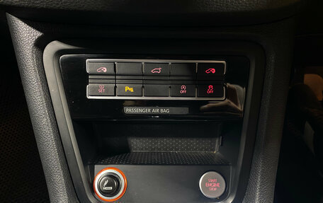 Volkswagen Sharan II, 2011 год, 1 415 000 рублей, 23 фотография