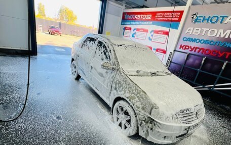 Renault Logan I, 2011 год, 500 000 рублей, 2 фотография