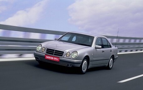 Mercedes-Benz E-Класс, 1996 год, 200 000 рублей, 1 фотография