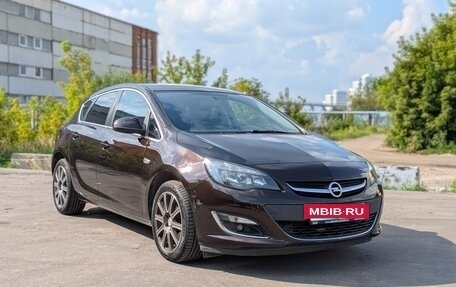Opel Astra J, 2014 год, 940 000 рублей, 10 фотография
