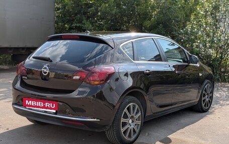 Opel Astra J, 2014 год, 940 000 рублей, 6 фотография