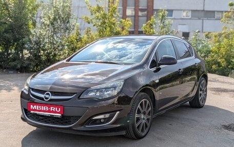 Opel Astra J, 2014 год, 940 000 рублей, 13 фотография