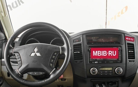 Mitsubishi Pajero IV, 2014 год, 2 485 000 рублей, 14 фотография
