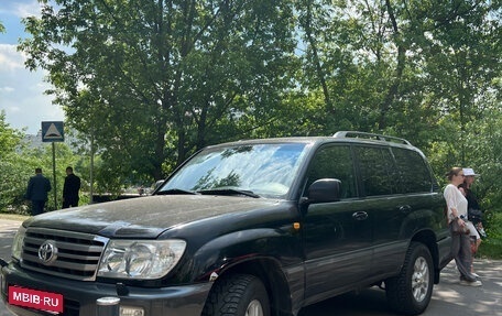 Toyota Land Cruiser 100 рестайлинг 2, 2006 год, 1 850 000 рублей, 8 фотография