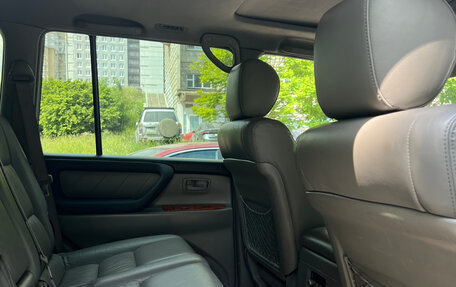 Toyota Land Cruiser 100 рестайлинг 2, 2006 год, 1 850 000 рублей, 12 фотография