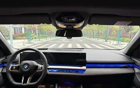 BMW 5 серия, 2026 год, 6 300 000 рублей, 8 фотография