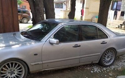 Mercedes-Benz E-Класс, 1996 год, 200 000 рублей, 1 фотография