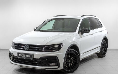 Volkswagen Tiguan II, 2018 год, 2 700 000 рублей, 1 фотография