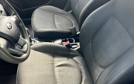 KIA Rio III рестайлинг, 2011 год, 489 000 рублей, 9 фотография