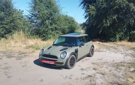 MINI Hatch, 2004 год, 500 000 рублей, 2 фотография