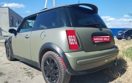 MINI Hatch, 2004 год, 500 000 рублей, 3 фотография