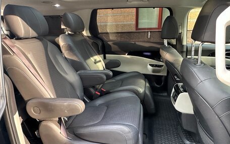 KIA Carnival, 2023 год, 4 850 000 рублей, 15 фотография
