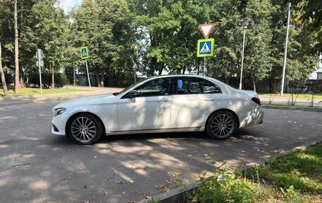 Mercedes-Benz E-Класс, 2016 год, 2 350 000 рублей, 2 фотография